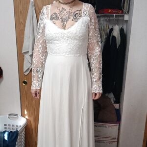 Baltic Born Soieblu Wedding Dress Sz LG NWT